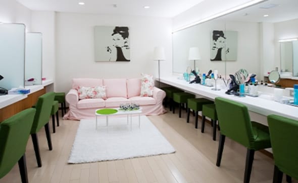 パウダールーム